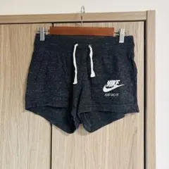 Nike ナイキ　ダークグレー ショートパンツ　M