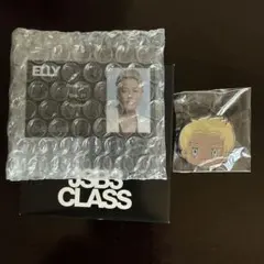 JSB3 CLASS MINI ELLY パスポートキーホルダー　ピンバッジ