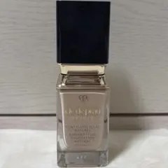 クレドポーボーテ タンフリュイドエクラ ナチュレル /オークル10 / 35mL