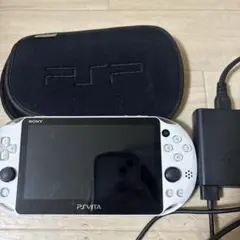 SONY PS Vita ホワイト 本体 充電器付き