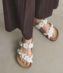 「BIRKENSTOCK」MAYARI フラワー サンダル 37のサムネイル