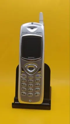 NOKIA NM502i シルバー折りたたみ式　ジャンク　動作未確認 NOKIA NM502i シルバー折りたたみ式 ジャンク 動作未確認 - メルカリ