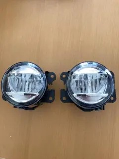 ダイハツ純正 LA600S LEDフォグランプレンズ 08580-K9000 ダイハツ純正 LA600S LEDフォグランプレンズ 08580-K9000 - メルカリ