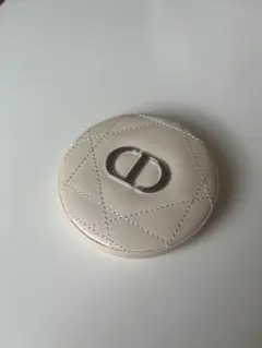 ディオールスキン　フォーエヴァー　クチュール　ルミナイザー 03