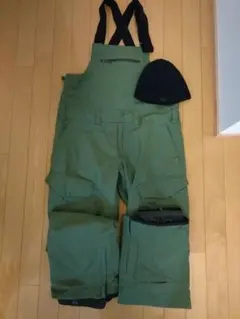BURTON GORE-TEX Reserve Bib Pant ＋ ビーニー