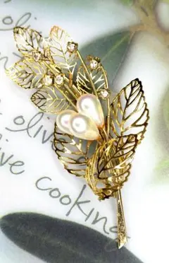 昭和のアクセサリー✿ビンテージブローチ✿