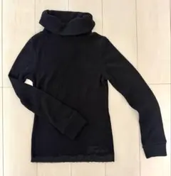 【TRALALA】黒 タートルネック セーター リボン付き