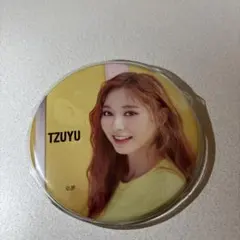 TWICE ツウィ　缶バッチ