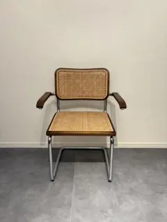 カッシーナ取扱 Strassle「Leonardo Chair」ダイニングチェア - メルカリ