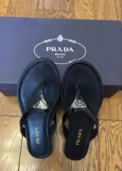 PRADA トングサンダル ブラックのサムネイル