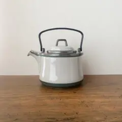 Item thumbnail for item 7238ad03-3bc2-4820-a41e-2419b6746d3c