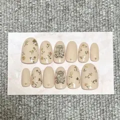 現品販売 小花柄とクリスタルのくまちゃん 装飾ネイルチップ12個セット