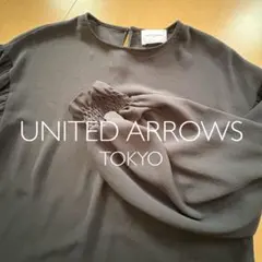 UNITED ARROWS ブラックフリル袖ブラウス