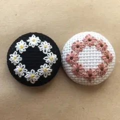 刺繍ブローチ　花柄⑲ 中サイズ2個セット