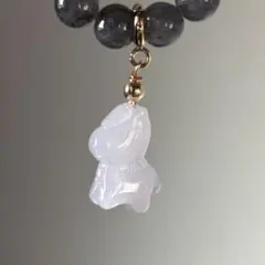 純黒のミャンマー産翡翠「墨翠（ぼくすい） | Mercari