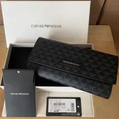 箱付き エンポリオアルマーニ 長財布 ロゴ 総柄 黒のサムネイル