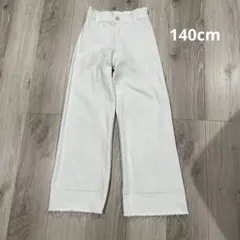 ZARA ホワイト　デニムのサムネイル