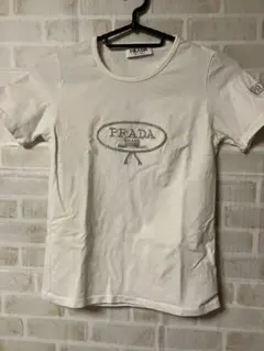 PRADA プラダ 半袖Tシャツ ホワイト ロゴ刺繍 レディースのサムネイル