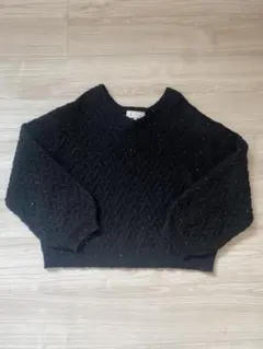 黒 ケーブル編み セーター M