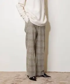 チェックパンツ