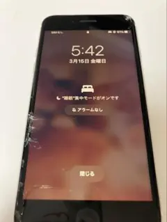 iPhone SE 第二世代　ホワイト　ひび割れあり