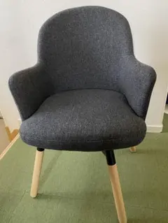 IKEA JANOLOF ヤンオロフ 回転ダイニングチェア　ミディアムグレーのサムネイル