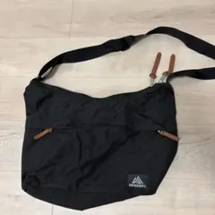 グレゴリー LAUGHIN