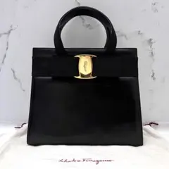 ◇極美品◇フェラガモ　ヴァラリボン　ハンドバッグ　カーフレザー　ブラック