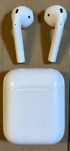 AirPods本体 ホワイト 充電ケース付き