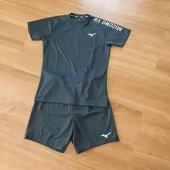 Mizunoバレーボール 　ウォームアップウェア M　上下セット