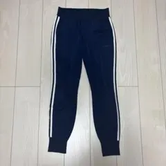 adidasサイドストライプパンツ