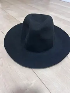 ブラックフェルトハット