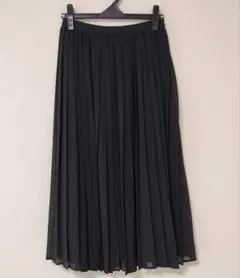 ユニクロ　 シフォンプリーツロングスカート （丈短め）ブラック　М