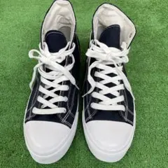 新品タグ付き　GAP ハイカットスニーカー ネイビーのサムネイル