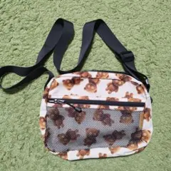 クマ柄ナイロンショルダーバッグ