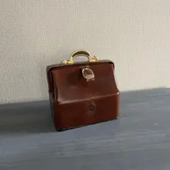 Item thumbnail for item ce745e3e-693f-4292-ae1c-48976e15c646