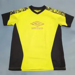 umbro イエロー ブラック Vネックシャツ