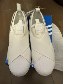 新品未使用 adidas スリッポン スニーカー ホワイト　23.5cm