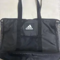 adidas メッシュポケット付き黒バッグ
