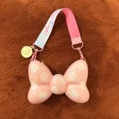 ミニーのファンダーランド　スナックケース　ディズニー　ミニー　ミニパル　リボンのサムネイル