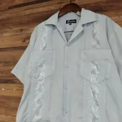 【ヴィンテージ】開襟キューバシャツ　刺繍　ライン系　ポケット4つ