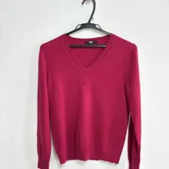 ユニクロ　カシミア100 Vネックピンク