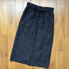 H&M 美品　ブラック刺繍スカート ウエストゴム　リボン付き　us6
