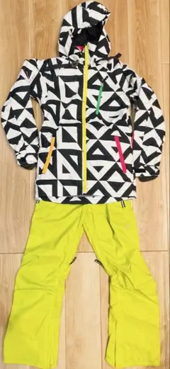 ESTIVO スノーボードウェア　ズボンセット　クリーニング済