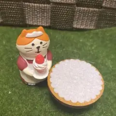 デコレ コンコンブル 猫 ウェイトレス パフェ 置物