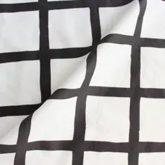 新品未使用【nunocoto fabric】綿生地　大きな格子スミクロ×ホワイト