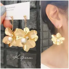 No.114 大ぶり✩.*˚メタルフラワー マットゴールド ゆらゆらお花ピアス