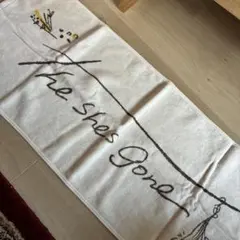 the shes gone タオル 白