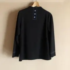 黒長袖Tシャツ　ボトルネック　レディース
