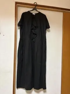 美品‼️フリルデザイン 半袖シャツワンピース ブラック